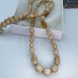 Vintage beige Jasper 28” necklace.